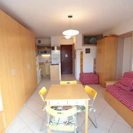 Apartament De Garavan 73 *